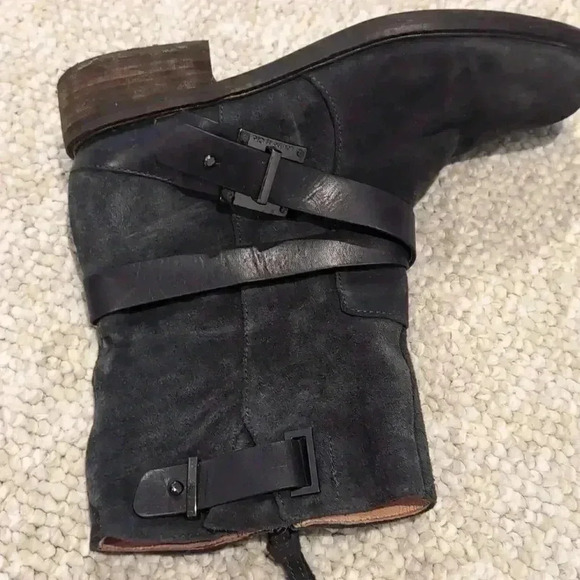 Suede boots  - Picture 7 of 11